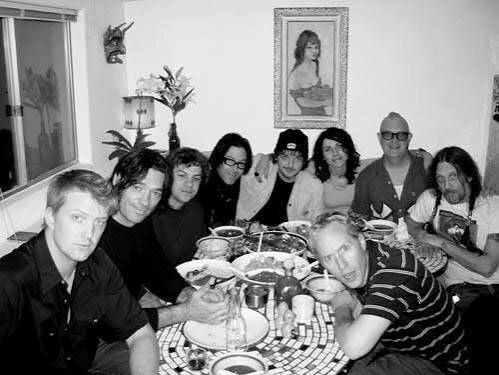 Repas au Rancho de la Luna, musiciens des Desert Sessions