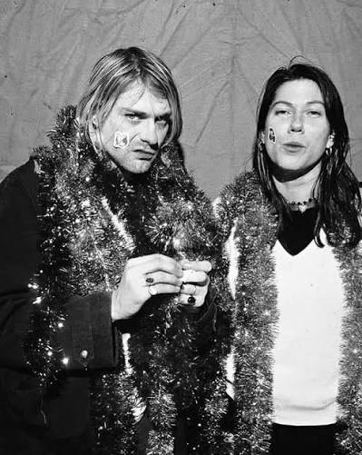 Kurt Cobain et Kim Deal, guirlandes de Noël, vers 1993
