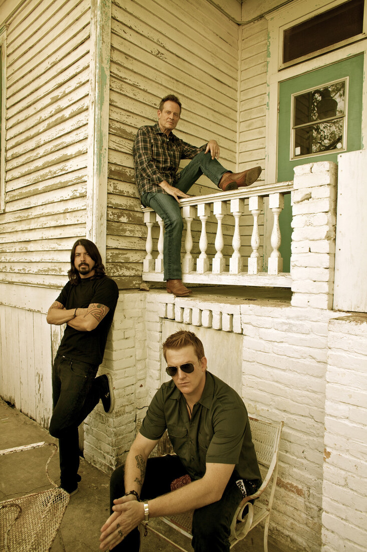Grohl, Jones et Homme